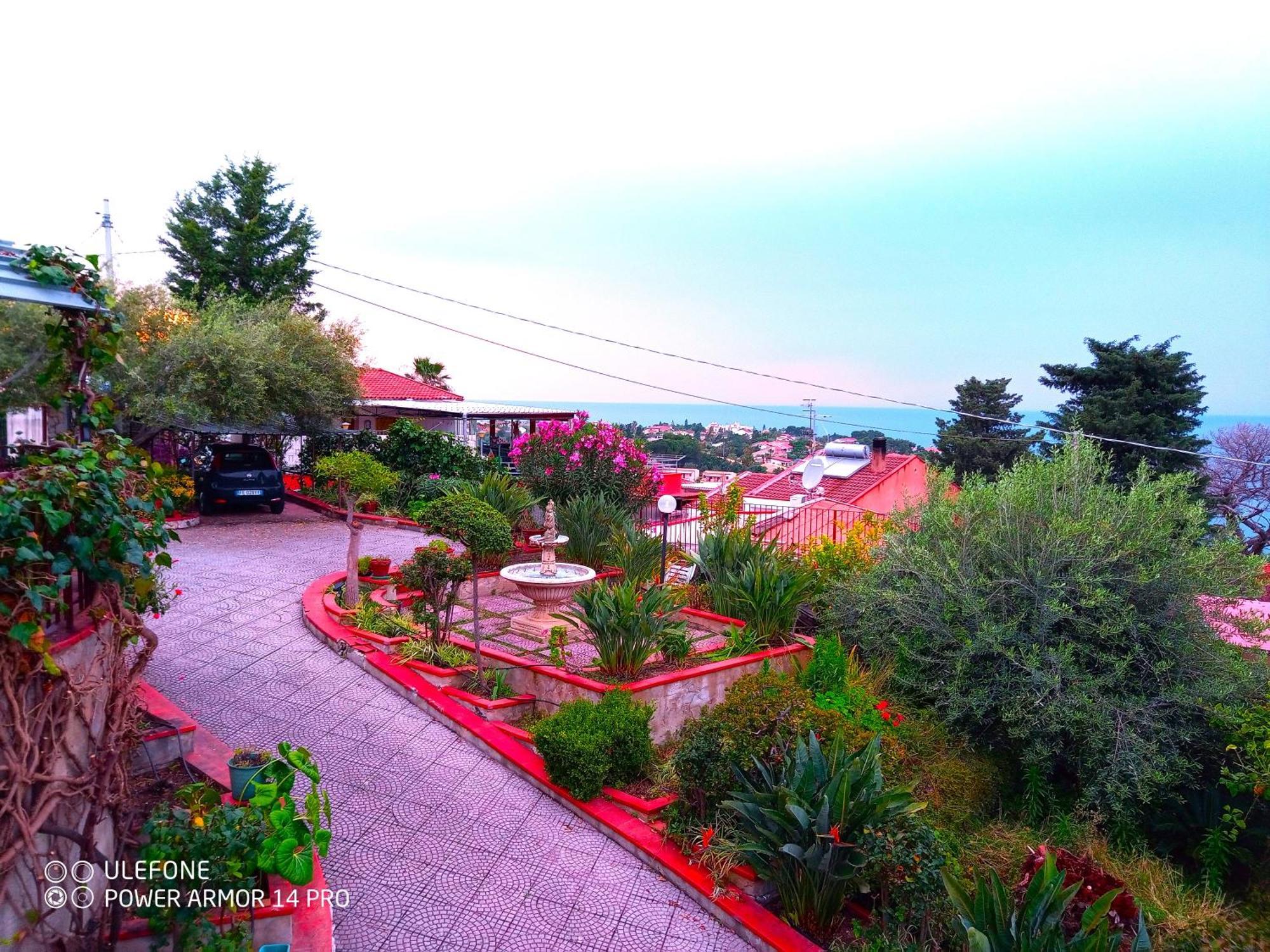 Green Villa Sand Beach Center Close Sea Veiw Cefalu Exterior photo