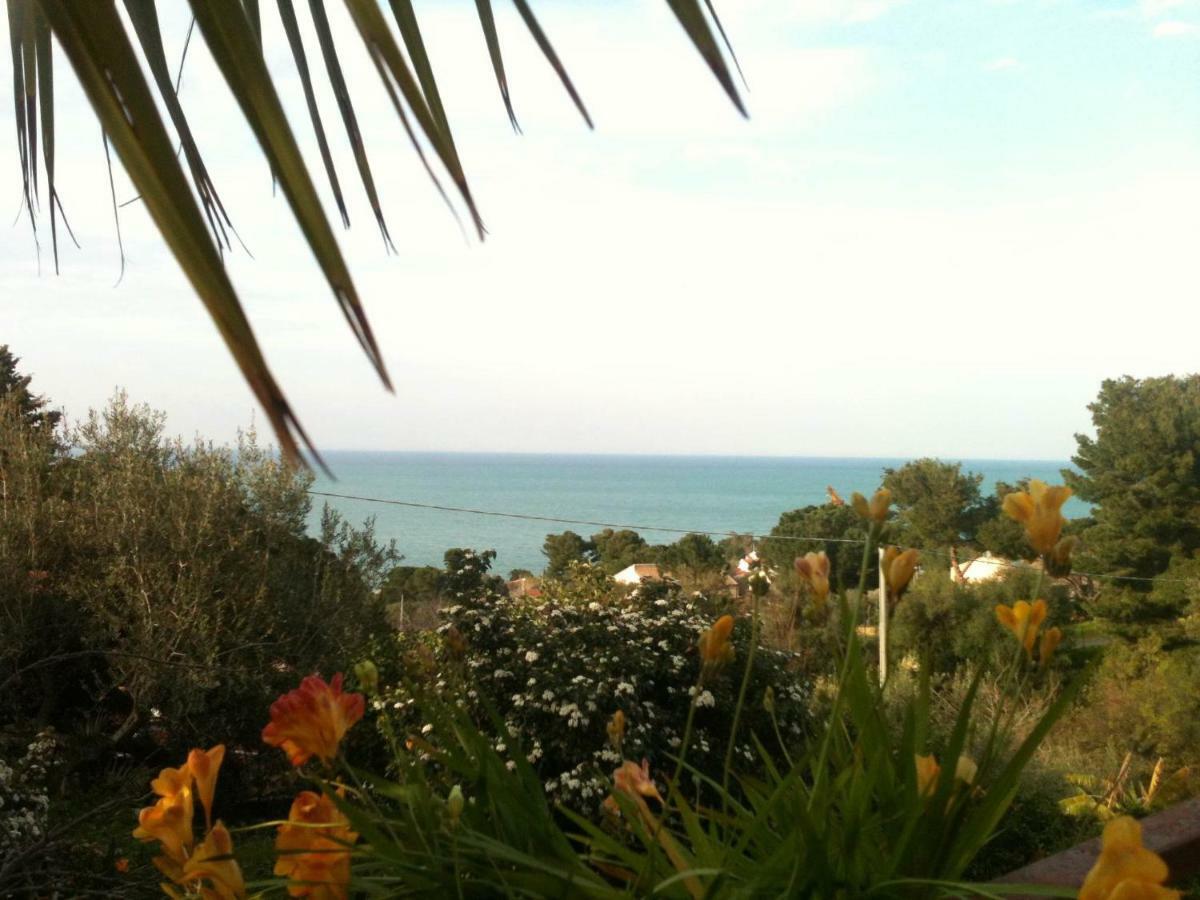 Green Villa Sand Beach Center Close Sea Veiw Cefalu Exterior photo